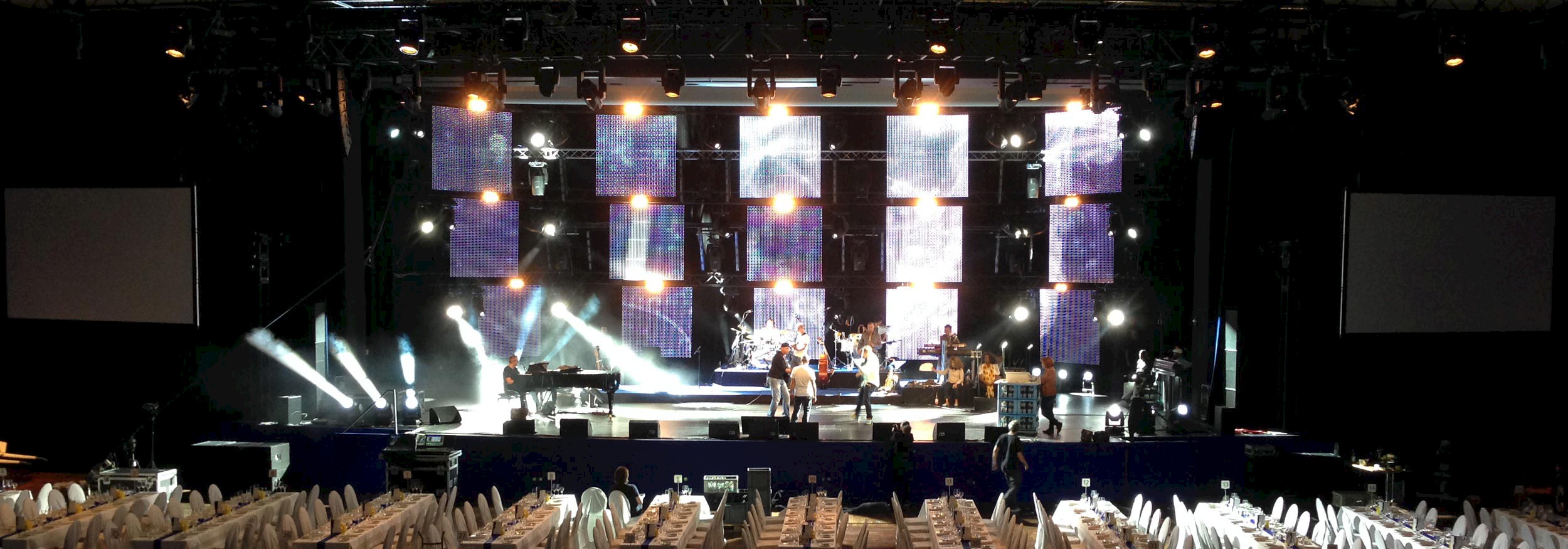 Bühnenbau und Open Air Bühnen für Events und Konzerte