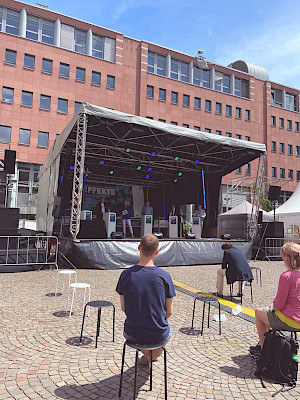 EFFEKTE Festival in Karlsruhe - Hauptbühne auf dem Kronenplatz